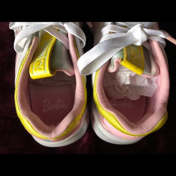 Nova X Barbie Women’s - Picture 4 of 6